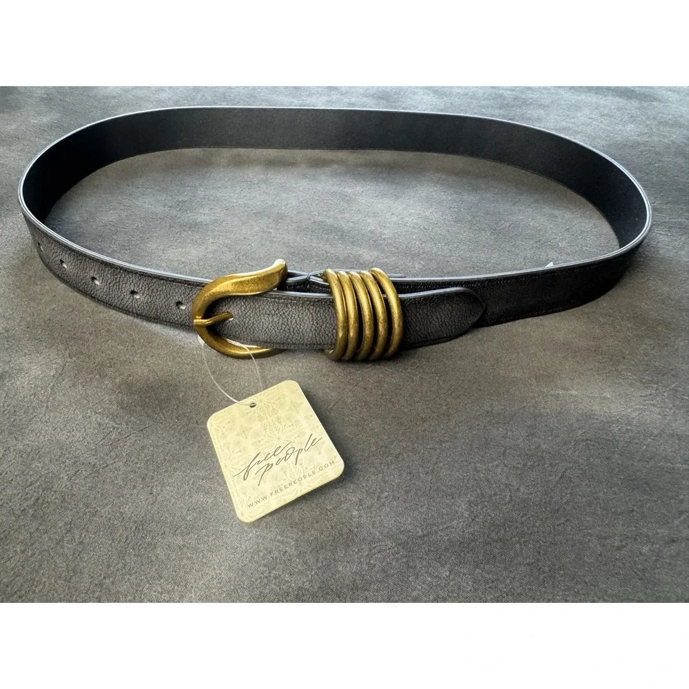 NWT Free People Black Leather Belt M/L Boho Minimalist Antiqued Brass Buckle - Picture 2 of 9
